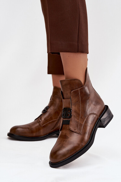 Zateplené kožené dámské kotníkové boty s ozdobným detailem hnědé Briselda 37