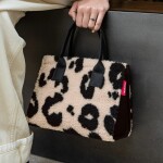 Crossbody kabelka Reisenthel Daily Shopper XS Teddy leo cream