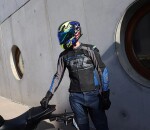 Helma na motorku Xrc Illustrator glossy - XL / černá