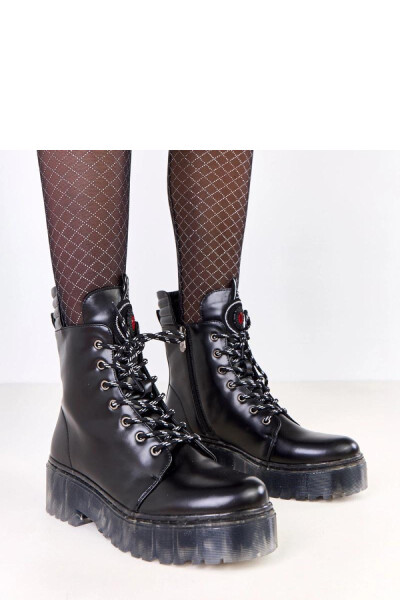 Šněrovací vyšší model 219411 Solea 40