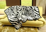 Hřejivé teplé luxusní deky z akrylu zebrové barvy Šířka: 160 cm | Délka: 210 cm