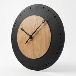 DumDekorace Nástěnné hodiny BLACK&amp;OAK 2 XXL 75 cm z dubového dřeva s tichým mechanismem