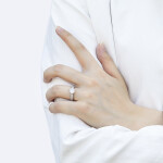 LUNICA Výrazný zásnubní prsten se zirkony Velikost prstenu: 9 (EU: 59-61) 0605_9