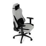 Herní křeslo, stříbrná látka, houpací mechanismus, polohování opěradla 90°-180°, 3D područky, polštáře z paměťové pěny,