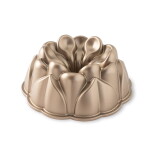 Nordic Ware Hliníková forma na bábovku Magnolie Karamel 2,4 l, béžová barva, kov