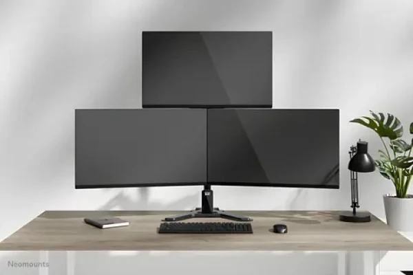 Neomounts DS45-600BL2-1 černá / Stolní stojan pro 3 monitory / velikost 10-32" / VESA 75x75-100x100 / nosnost 5 kg (DS45-600BL2-1)