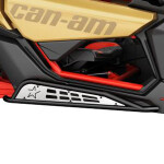 LSR boční kryty na Can-Am Maverick X3 - černá/červená Barva: Červená