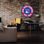 Mustang Cedule New York Rangers NHL 22" Round Distressed Logo