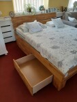 BRADOP Dubová manželská postel se zásuvkami Tina L602 (160x200 cm)