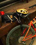 Topo Designs Mountain Hydro Hip Pack Black/Neutral