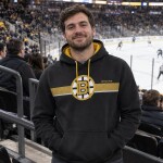 Fanatics Pánská mikina Boston Bruins NHL Wrist Shot Hoodie Velikost: S