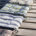 MADAM STOLTZ Prošívaný podsedák Stripes Pattern, modrá barva, textil