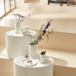 Räder Porcelánová vázička Dog Sitting, bílá barva, porcelán