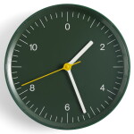 HAY Nástěnné hodiny Green Ø 26,5 cm, zelená barva, plast