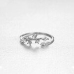 Stříbrný prsten se zirkony Olivová ratolest, stříbro 925/1000, nastavitelná Stříbrná