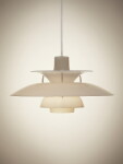 Louis Poulsen Závěsná lampa PH 5 Ø320 Opal Beige, béžová barva, plast