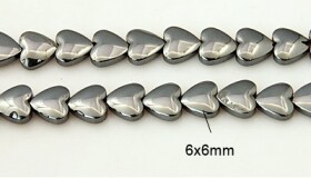 Syntetický hematit - srdce - 6 x 6 x 3 mm - ocelově šedé - 1 ks