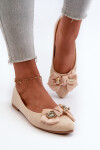 Dámské lodičky z ekologického semiše s mašlí a broží v jemně béžové barvě Satris 38
