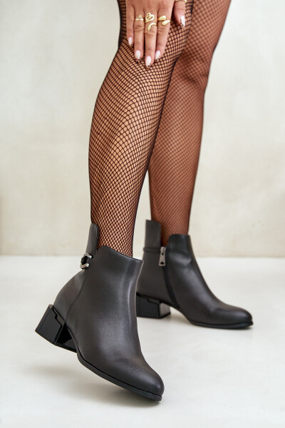 Zateplené dámské boty na podpatku se zipem černé Vinceza 66724 38