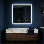 REA - Zrcadlová skříňka s LED osvětlením M1011-60 60x70 REA-M0100
