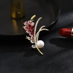 Květinová brož se Swarovski Elements krystaly a bílou perlou, Zlatá