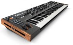 Novation Summit (rozbalené)
