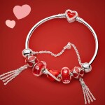 Elenys stříbrný náramek na přívěsky Zamilované červené srdce Velikost: 17 cm