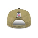 New Era Pánská kšiltovka Dallas Cowboys NFL 2025 Salute to Service 9FIFTY Split Panel Trucker Snapback