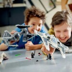 Star Wars™ 75348 Mandalorianská stíhačka třídy Fang proti TIE Interceptoru