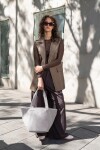 Nákupní taška přes rameno Reisenthel Shopper M Cord grey