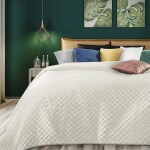 DumDekorace Krásný smetanově krémový oboustranný přehoz na postel s prošíváním Šířka: 220 cm | Délka: 240 cm
