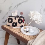 Kosmetická taštička Reisenthel Travelcosmetic Teddy leo cream