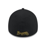 New Era Pánská kšiltovka Atlanta Braves MLB 2024 Armed Forces 39THIRTY Flex Velikost: S/M