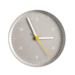 HAY Nástěnné hodiny Grey Recycled, šedá barva, kov