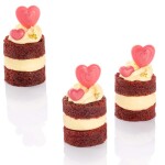 Barbara Luijckx sp. z o. o. Dekorace čokoládová Srdce Trio 3D 16 ks