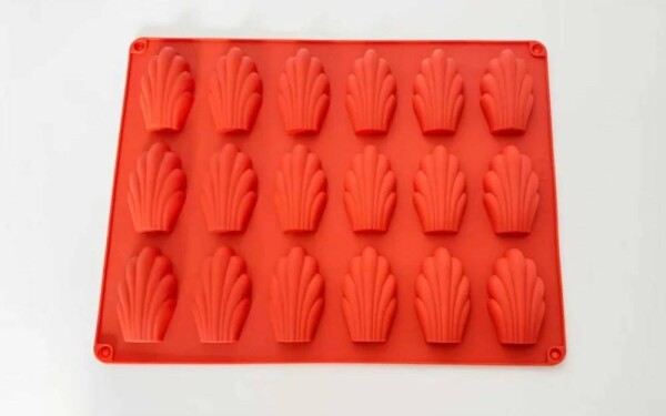 Dortisimo Silikonová forma na pečení Madlenky úzké (na 18 ks)