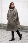Pláštěnka Reisenthel Mini Maxi Raincoat Dark taupe