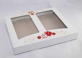 Dortisimo Vánoční krabice na cukroví bílá s červeno-zlatou ražbou (30 x 25 x 3,7 cm)