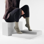 Unisex merino turistické ponožky SMARTWOOL Hike Classic Edition Light Cushion Crew, Taupe velikost: 34-37 (S)