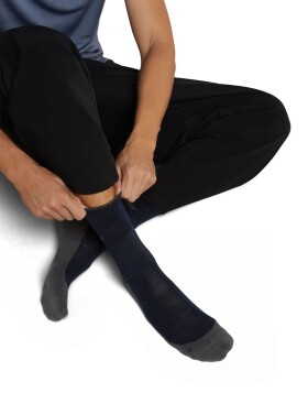 Pánské merino ponožky ICEBREAKER Mens Merino Hike+ Medium Crew, Midnight Navy/Obsidian velikost: 44,5-46,5 (L)