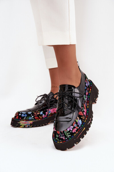 Lakované polobotky z pravé kůže s vzorem Artiker 57C0174 Černé 37