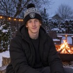 New Era Pánská zimní čepice Las Vegas Raiders NFL Pom Wordmark