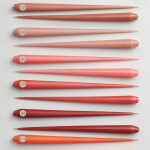 Ester & erik Svíčka Slim 32 cm – 72 Terra Cotta, červená barva