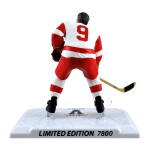 Figurka #9 Gordie Howe Detroit Red Wings Imports Dragon Player Replica