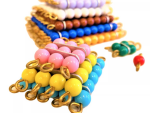 Moyo Montessori Moyo Montessori Perlové čtverce (barevné)