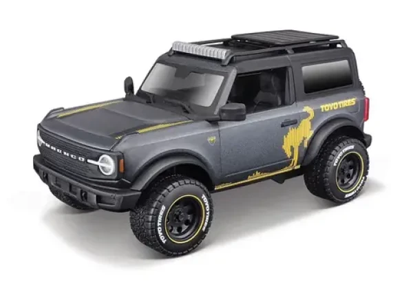 Bronco Maisto auto Design 202 1 Ford Badlands grafitová barva 1:24