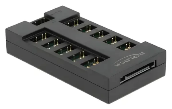 DeLock RGB Hub černá / Rozbočovač ARGB LED / 10 kanálů / 5V (64128)