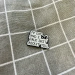 Pinarna.cz My cat and I talk shit about you. / Moje kočka a já tě pomlouváme.