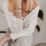 Perlový náramek Alice Gold - srdce, Zlatá 17 cm + 3 cm (prodloužení) Bílá