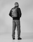 Batoh Fjällräven Vardag Backpack 17 037 Coal Black